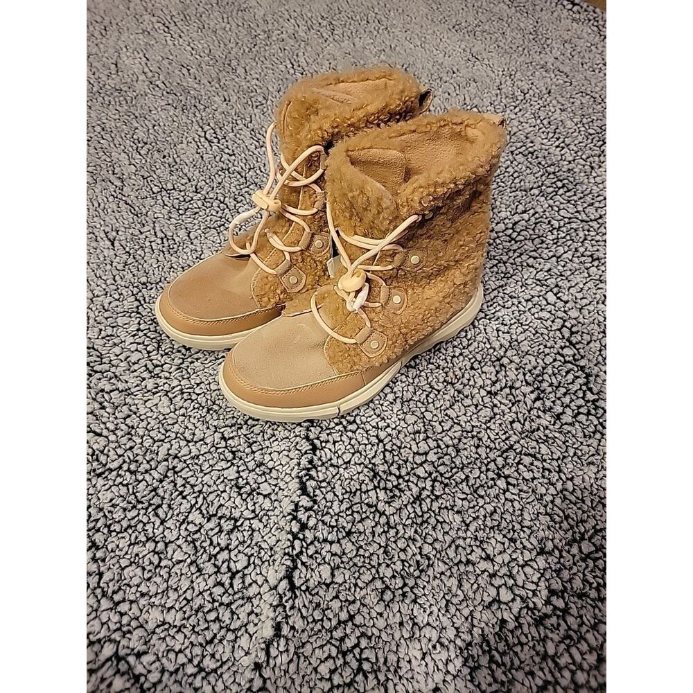 Sorel Youth Explorer Cozy Canoe Boot Beige Size 6
